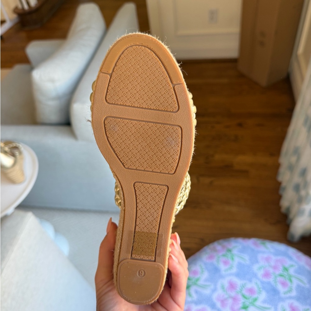 Tory Burch Braided Wedge Sandals, gold and beige, never worn, size 9 - Picture 8 of 9